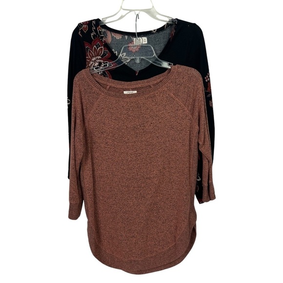 Maurices Women’s Pullover Tops Sz XS Lot/2 Multi Colors Stretch - Picture 1 of 16